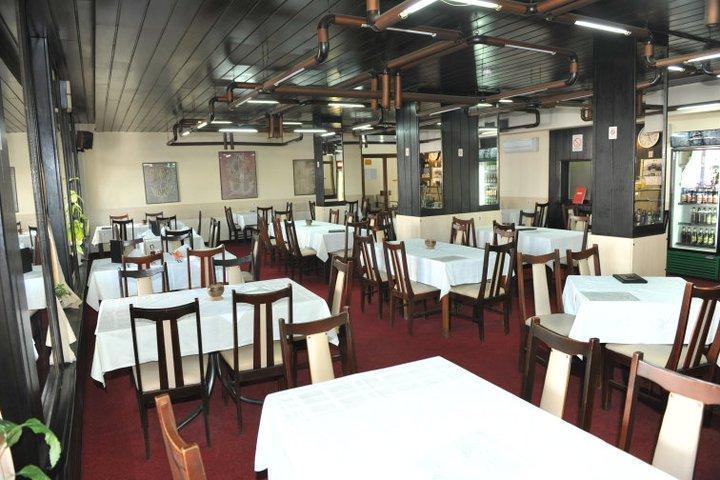 Hotel Požega المطعم الصورة
